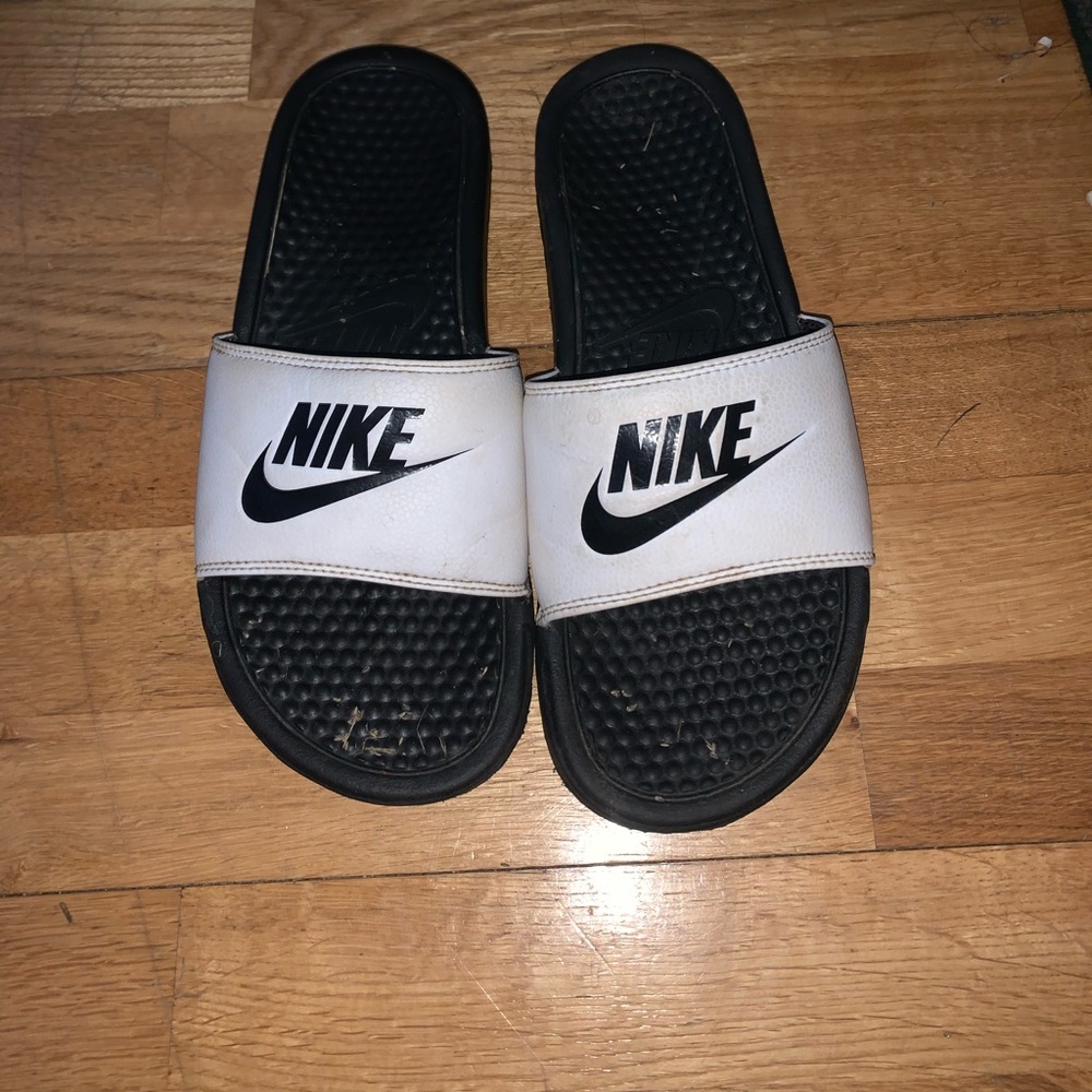 Nike slides size 9